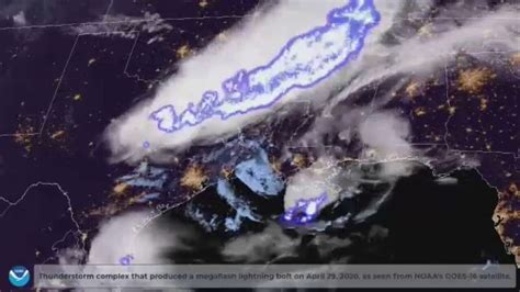 Us Lightning Bolt Stretching Across 3 States Sets World Record For Longest Flash Fox Weather