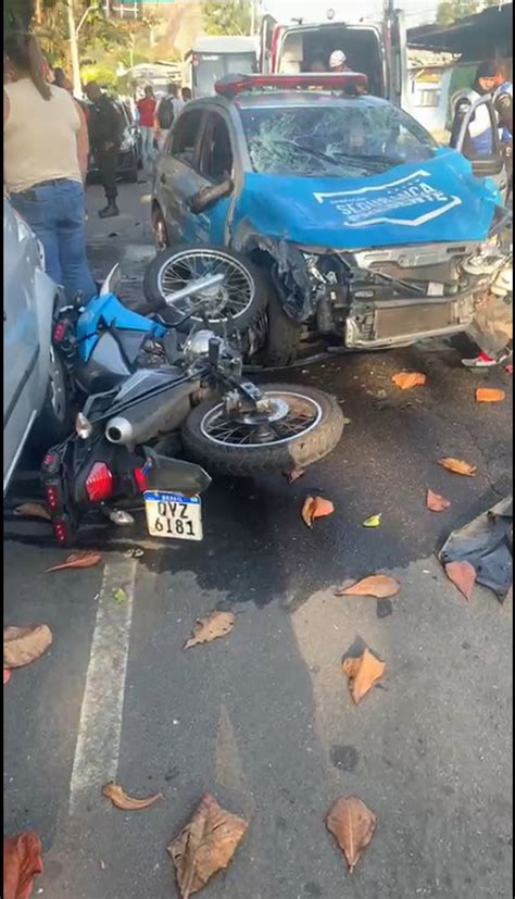 Em Niterói Acidente De Trânsito Deixa Cinco Feridos Sendo Três Pms Mh