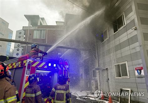 군포 접착제 제조공장 화재 6시간 만에 진화2명 부상종합 한국경제