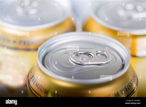 Beer Tins Hi Res Stock Photography And Images Alamy