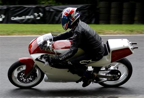 Classic 2 Stroke Race Bike Cadwell Park 14th 15th August 2 Flickr