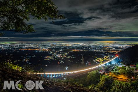 太平雲梯夜間更美 燈光秀搭配百萬琉璃光 景點