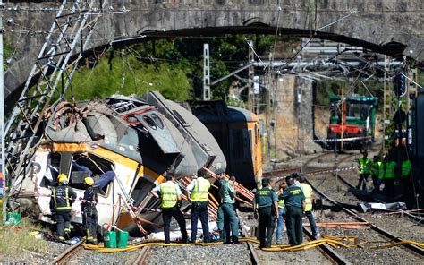 Au Moins Quatre Morts Dans Un Accident De Train En Espagne Charente