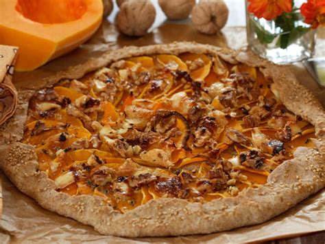 Tarte rustique à la butternut chèvre noix et miel Recette par Jackie