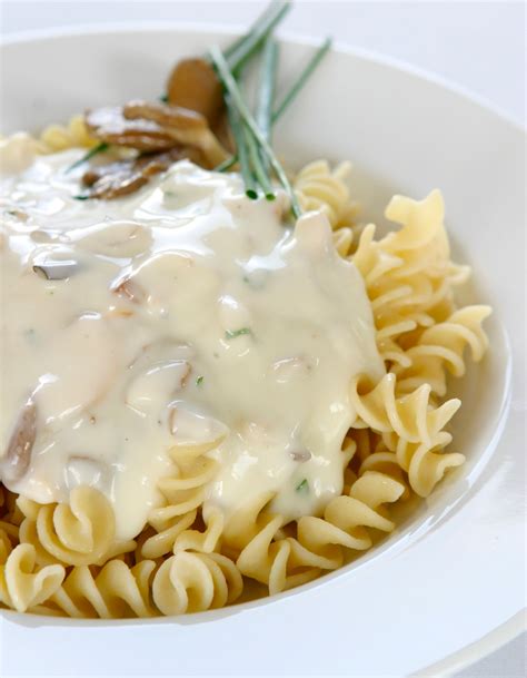 Sauce aux champignons et crème fraîche pour 2 personnes Recettes