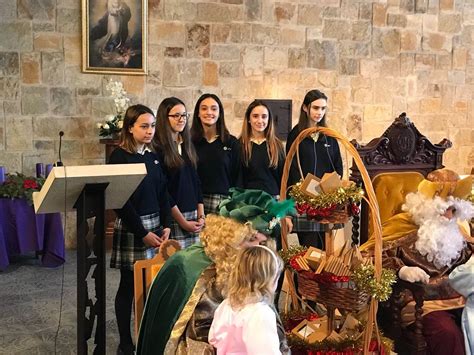 Visita de los Pajes Reales una mañana inolvidable Colegio CEU