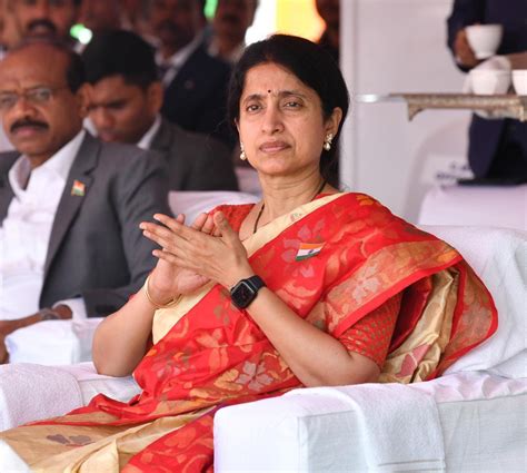 Ys Jagan Mohan Reddy S Wife Y S Bharathi Reddy Biography Net Worth