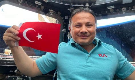 Alper Gezeravcı uzaydan ne zaman dönecek Türk astronot Alper Gezeravcı