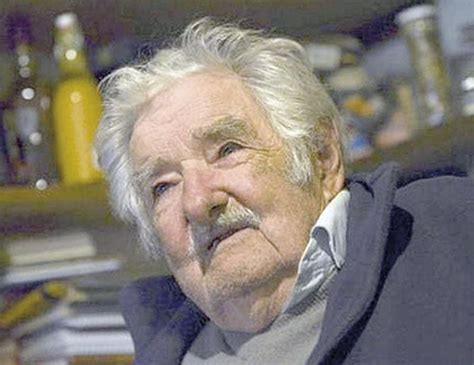 JOSÉ MUJICA ANUNCIA QUE PADECE UN TUMOR EN EL ESÓFAGO