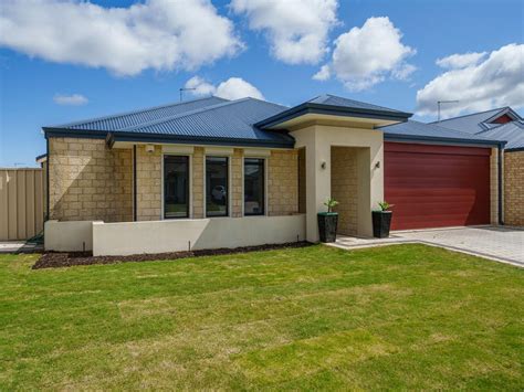 23 Snowflake Approach Baldivis Wa 6171 Property Details