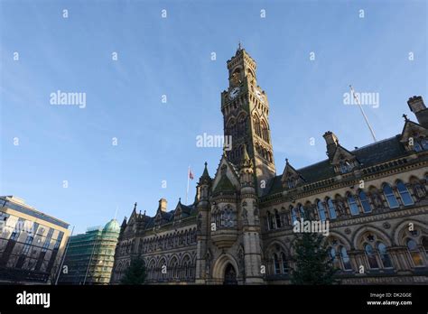 Bradford City Hall Building In Centenary Square Stock Photo Alamy