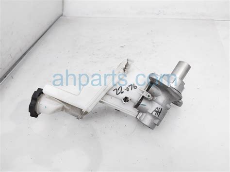 2019 GMC Terrain Brake Master Cylinder 84560475