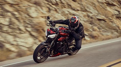 Motorrad Vergleich Triumph Street Triple 765 RS 2024 Vs Ducati