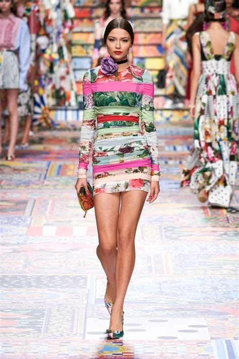 Dolce And Gabbana Spring 2021 Ready To Wear Collection Dolce And Gabbana Fashion Vogue