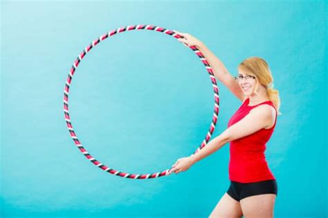 10 Weighted Hula Hoop Benefits And 3 Risks