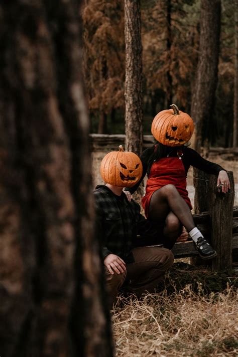 Couples Spooky Session Pine Grove California In 2024 Halloween Pumpkin Designs Photography