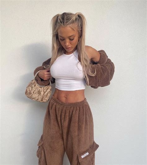 Tammy Hembrow Nude 1 Pictures Rating 9 16 10