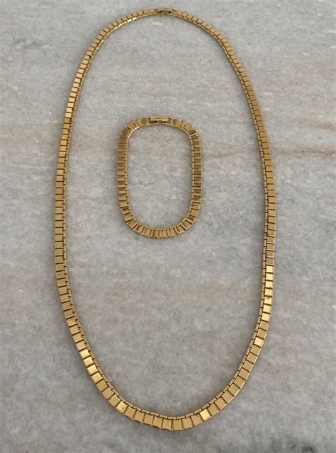 Vintage Estate Monet Gold Tone Square Box Chain Neckl Gem