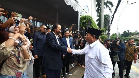 Beda Gaya Penyambutan Prabowo Dan Anies Saat Kunjungi NasDem Tower Tak