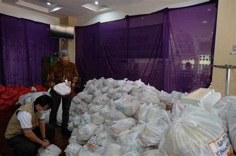 AXA Mandiri Dan Yayasan Dana Paramita Siap Distribusikan Paket Donasi