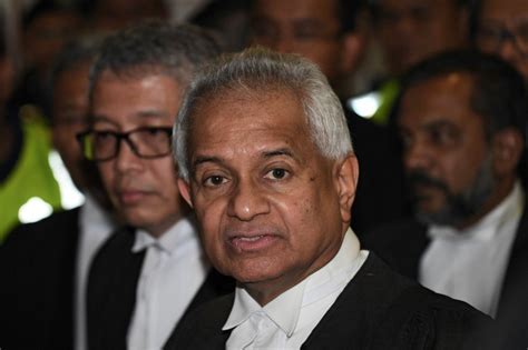 Ex Ag Thomas Govt Apply To Strike Out Najibs Suit Malaysianow