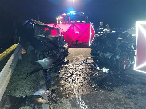 Aktualizacja Kierowca Nie Prze Y Wypadku Kolejna Tragedia Na Drogach