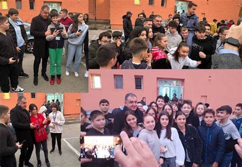 Elevii și au făcut selfie cu primarul Cristian Gentea Ziarul Ancheta