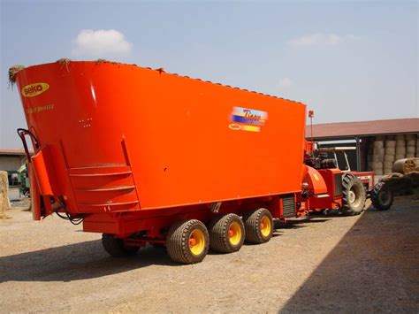 Tiger V Vmf Vmd Unifeed Mixing Wagons Trailed Vertical Seko Industries