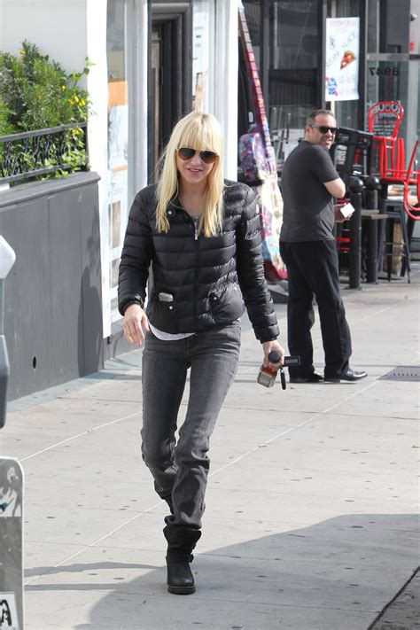 Anna Faris In Tight Jeans 10 Gotceleb