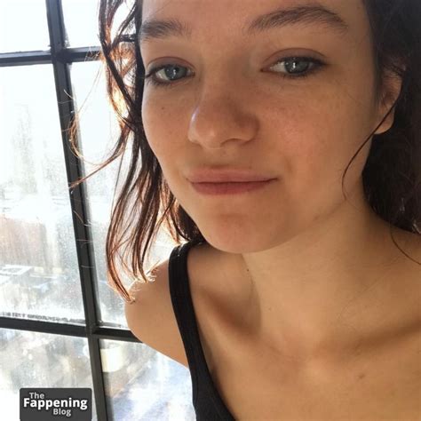 Esme Creed Miles Nude Sexy Collection Photos TheFappening