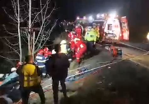 UPDATE Cele trei victime urmau să plece în străinătate Accident între