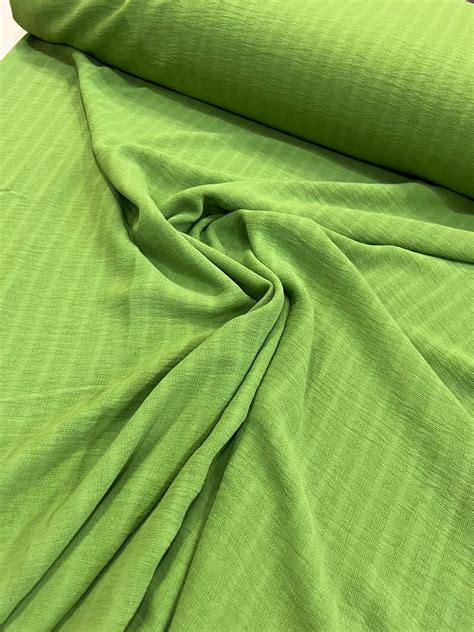 Crepe Duna Trabalhado Verde maça 1m x 1 5m Impacto Tecidos