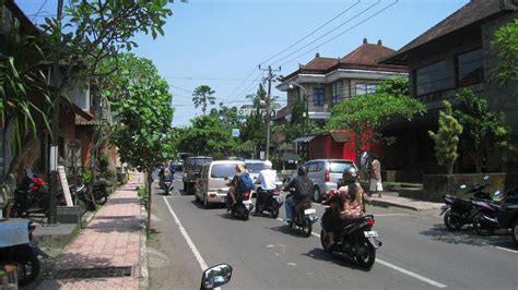 Driving In Ubud Bali 2013 Youtube