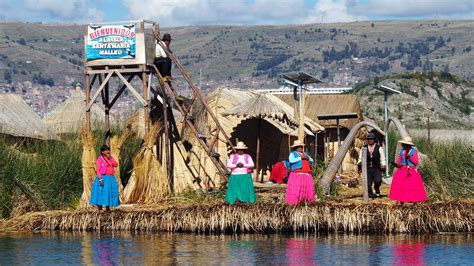 Islas Flotantes De Los Uros En El Lago Titicaca Per Vero Travel