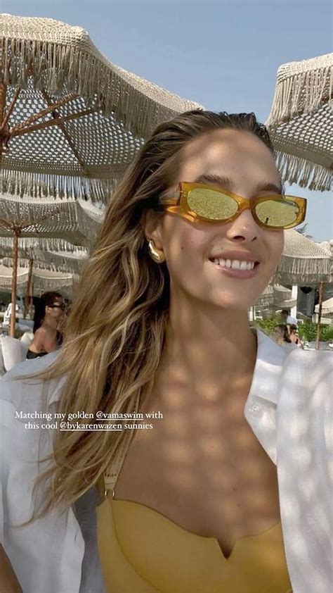 Ex Premier League Wag Wows Fans In Skimpy Bikini As She S Dubbed World S Hottest Woman Daily