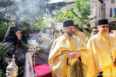 Foto Pelerinajul De Florii Din Bucure Ti N De Imagini