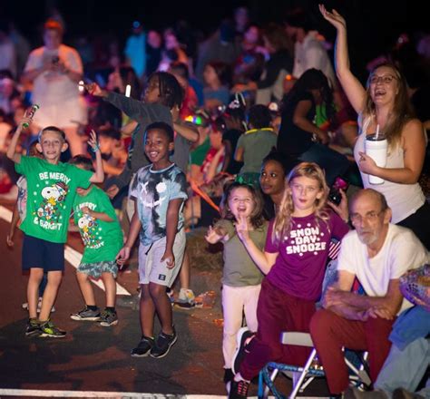 Check it out: Scenes from the 2023 Ocala Christmas Parade