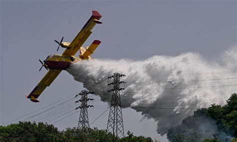 Gli Aerei Canadair Contro Gli Incendi Ecco Quanto Ci Costano Notizie