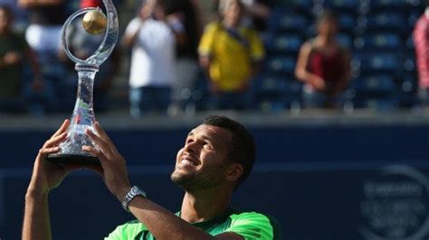 Jo Wilfried Tsonga remporte le tournoi de Toronto face à Roger Federer