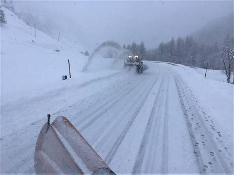 Neve Sulla Statale 21 Del Colle Della Maddalena Limitazione Al