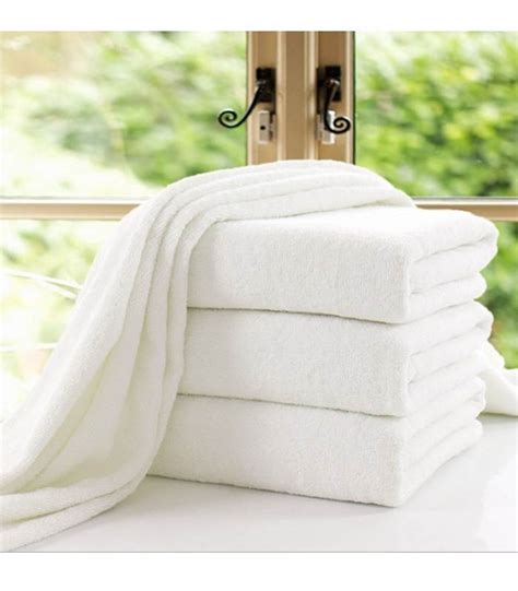 Wholesale Plain White Hotel Towels Manufacturer and Supplier