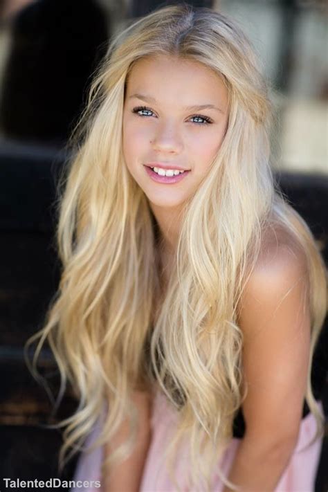5 Hot Sexy Alex Kruk Bikini Pics
