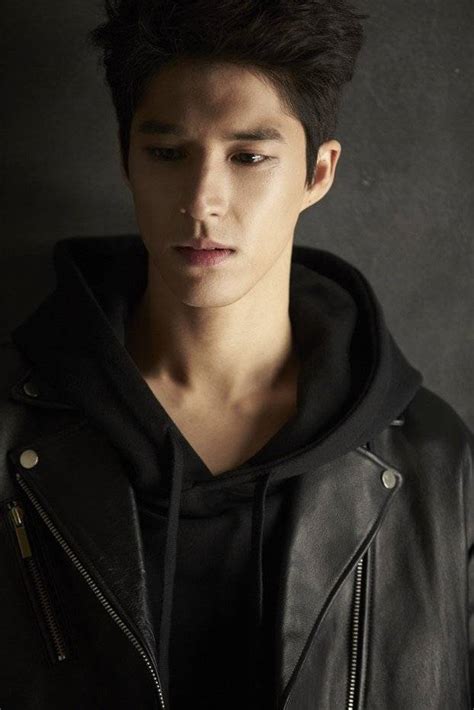 Baek Seung Heon