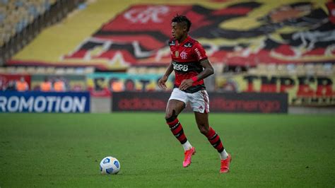 De Olho No Rival Flamengo Divulga Lista De Relacionados Para Enfrentar