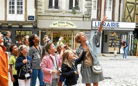 Patrimoine Douze enfants découvrent les gargouilles de la cathédrale