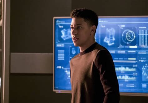 Wally Worries The Flash Season 3 Episode 21 Tv Fanatic