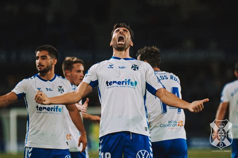 CD Tenerife on Twitter 𝗕𝗹𝗮𝗻𝗾𝘂𝗶𝗮𝘇𝘂𝗹𝗲𝘀 Tɪᴛᴜʟᴀʀ ᴘᴀʀᴀ ᴇsᴛᴀ