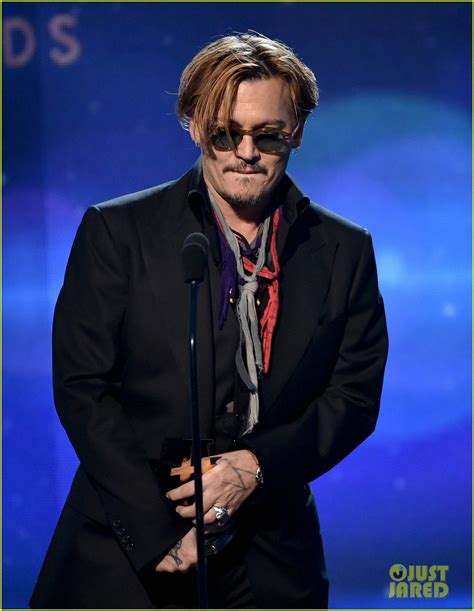 Johnny Depp Gives Curse Filled Speech At Hollywood Film Awards 2014