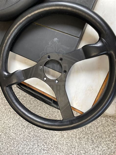 Ferrari F40 steering wheel complete – SaxonParts