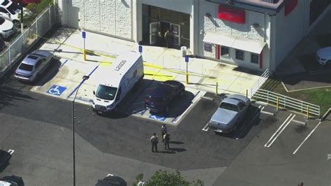 Armored Truck Guard Shot During Robbery Attempt At Carson Bank Fox 11